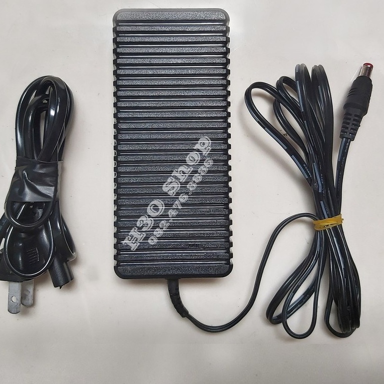 Máy Bơm Tăng Áp 12V Kèm Nguồn 12V/5A