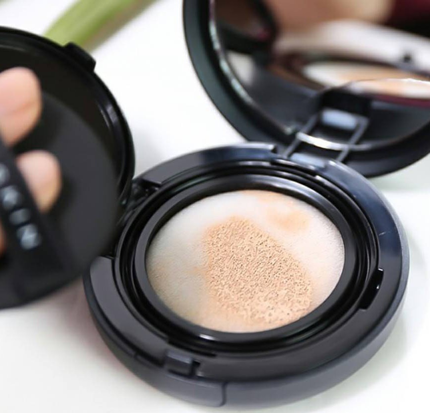 Phấn AprilSkin Black Magic SNow Cushion #21 Light Beige