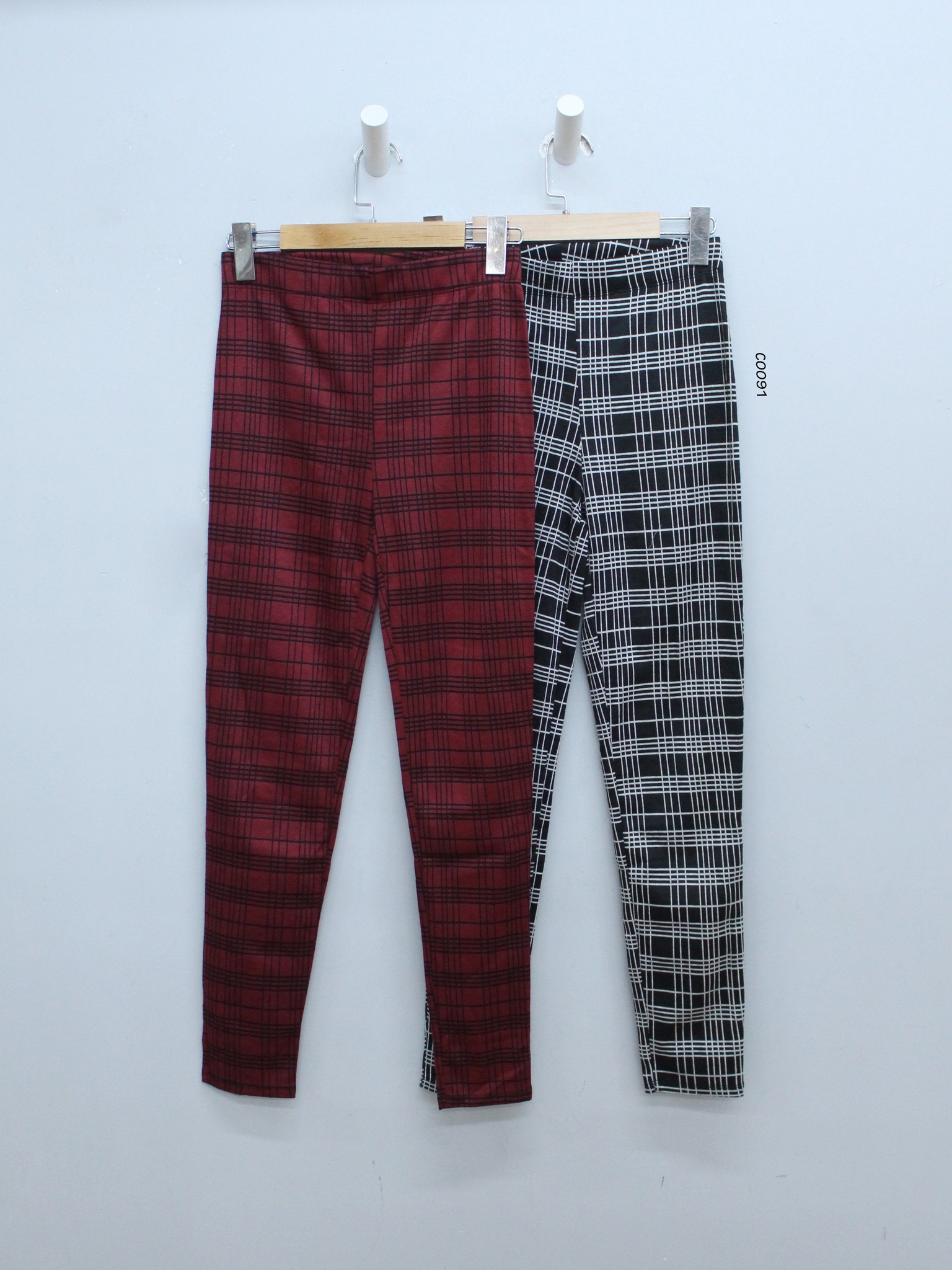 C0091 - Quần legging F21 phối sọc kiểu