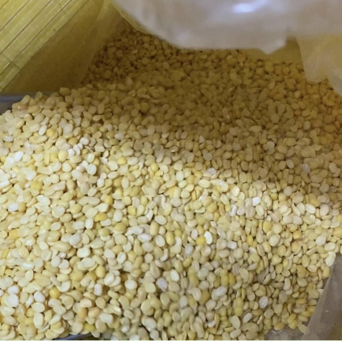 đậu xanh bóc vỏ khô cội(không màu)