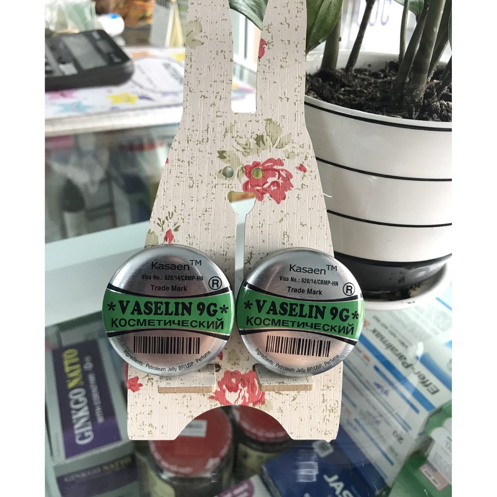 Sáp nẻ Vaselin Nga 10g