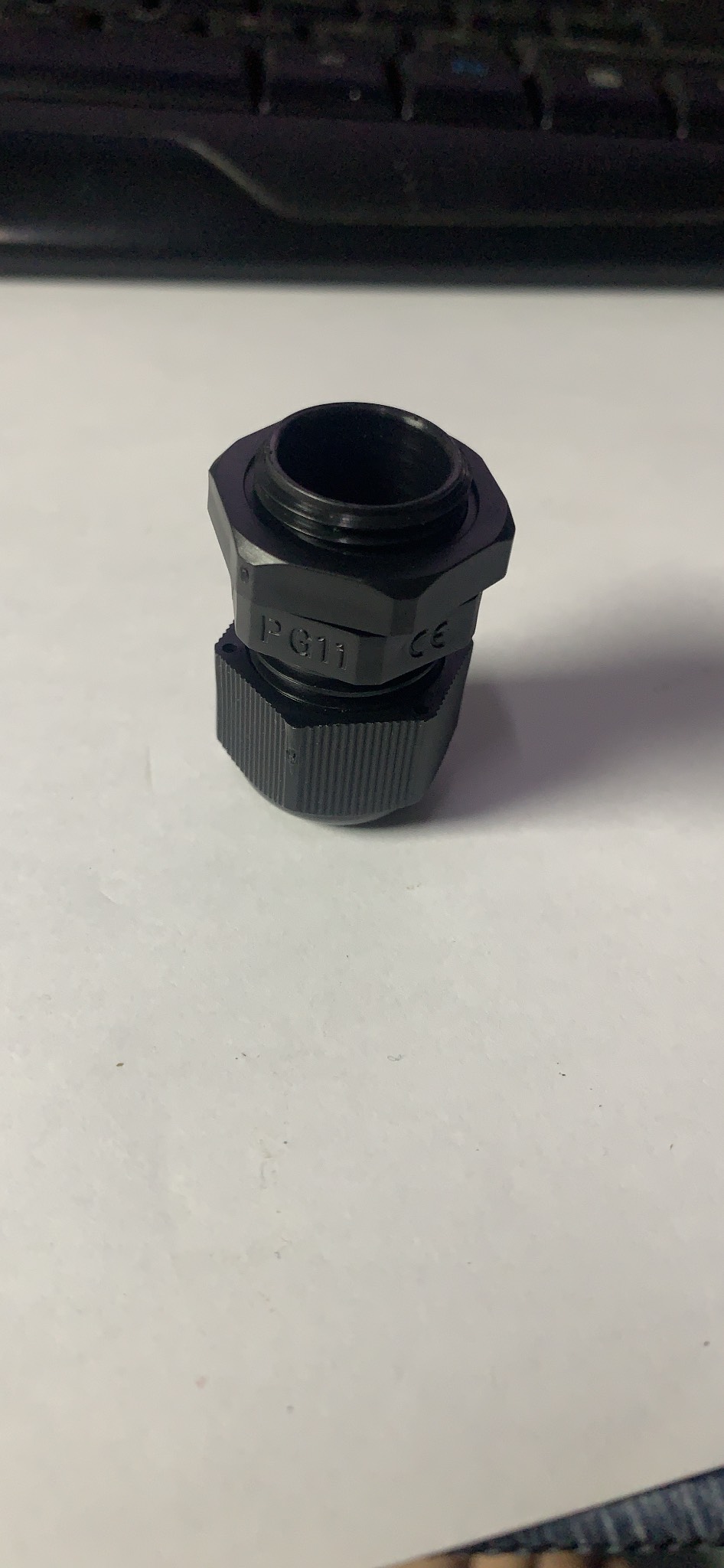 Ốc siết cáp nhựa PG11 (đen)  (5 CON)