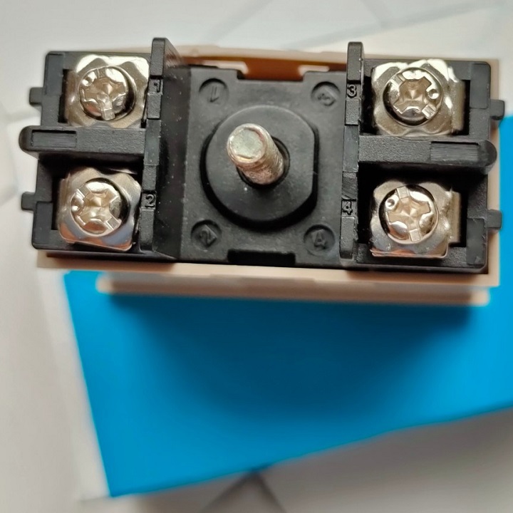 Bộ Đếm Counter H7EC-BVLM Có Pin Nuôi