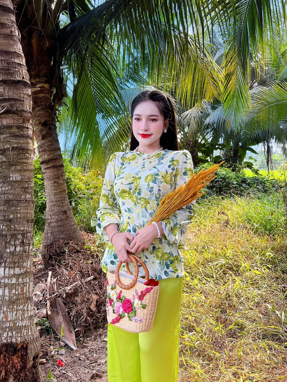 BỘ BÀ BA TAY LOE NÚT NGỌC