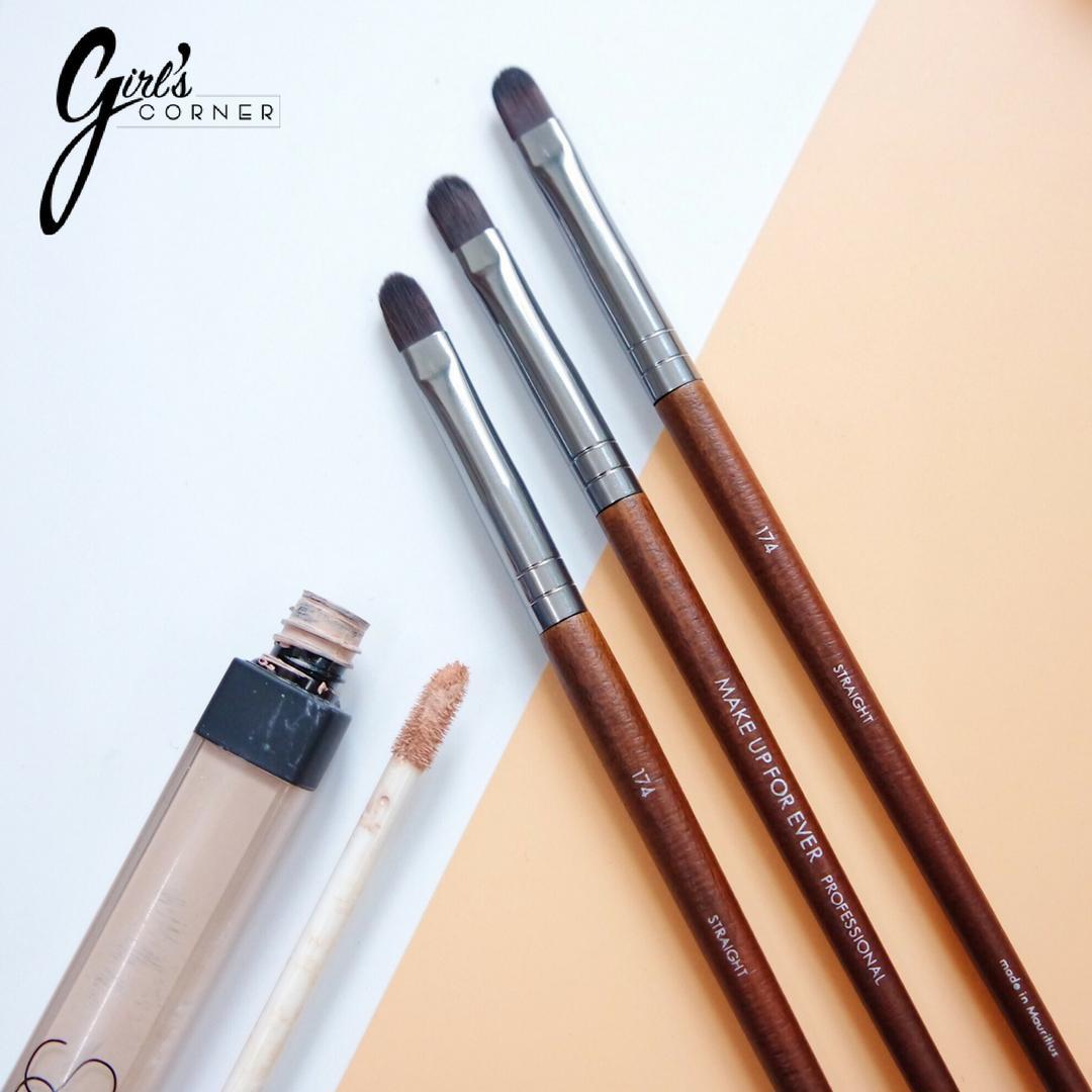 Cọ che khuyết điểm nhỏ - môi MUF 174