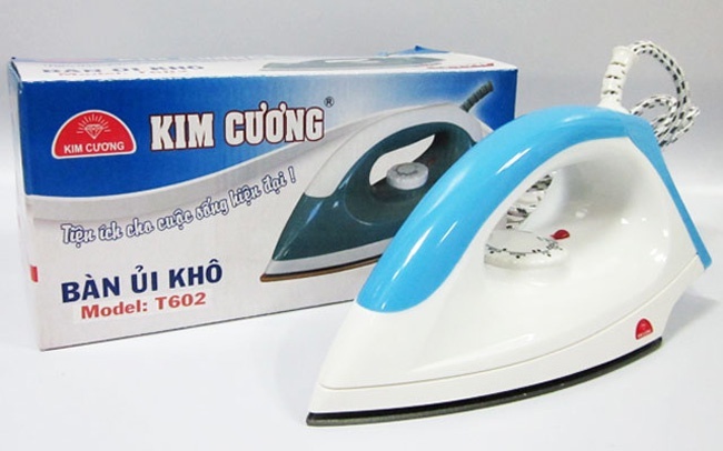 Bàn ủi khô kim cương đế chống dính t-602