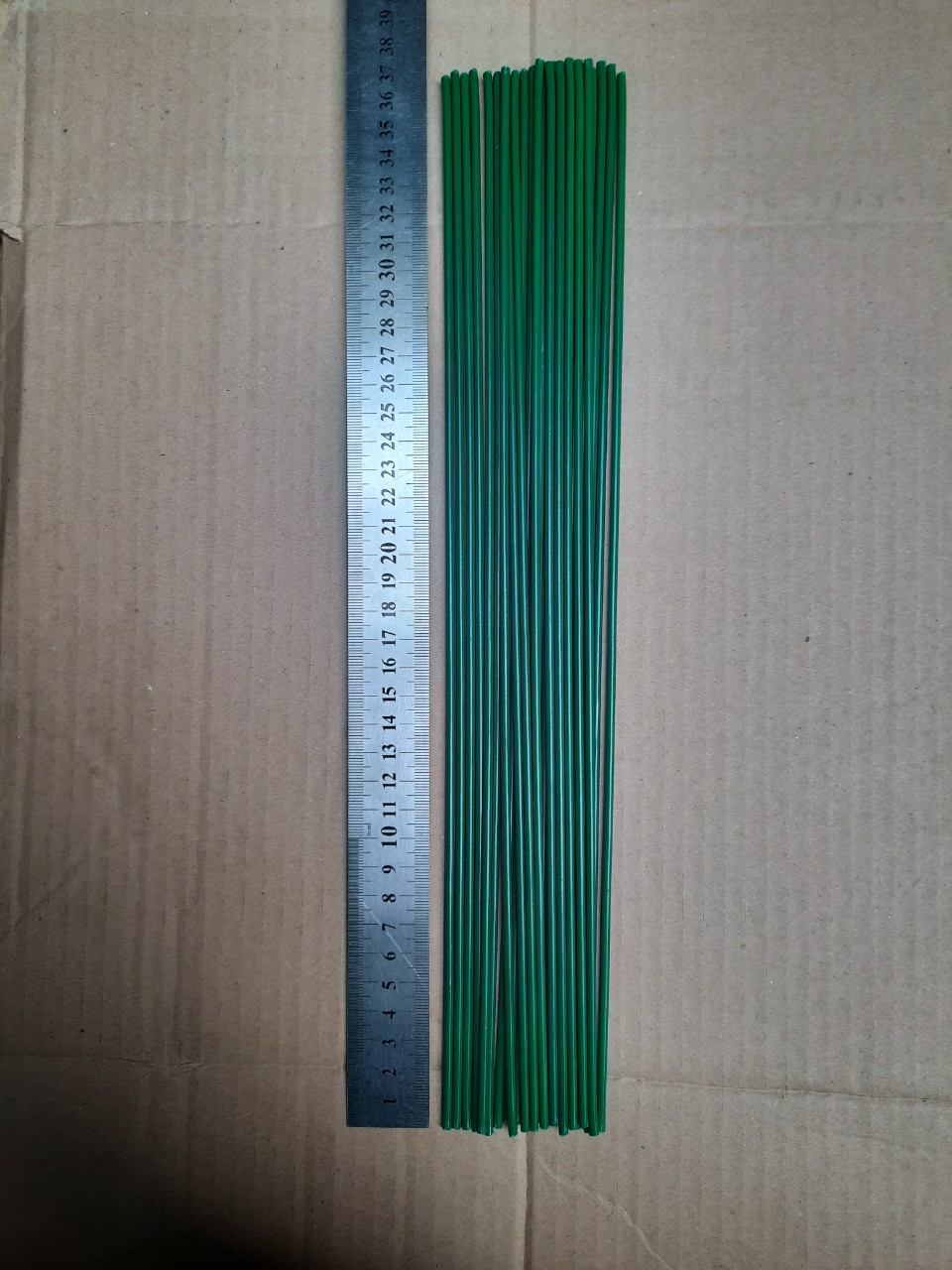 Que cắm lan-1kg 40cm