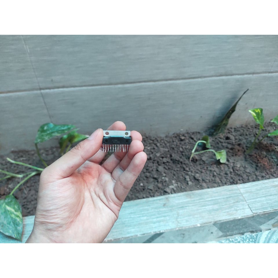 ic HA1392 Khuếch Đại Âm Thanh ( loại xịn )