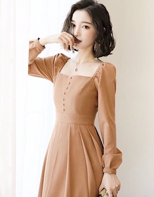 Đầm tay dài cổ vuông 2 màu
