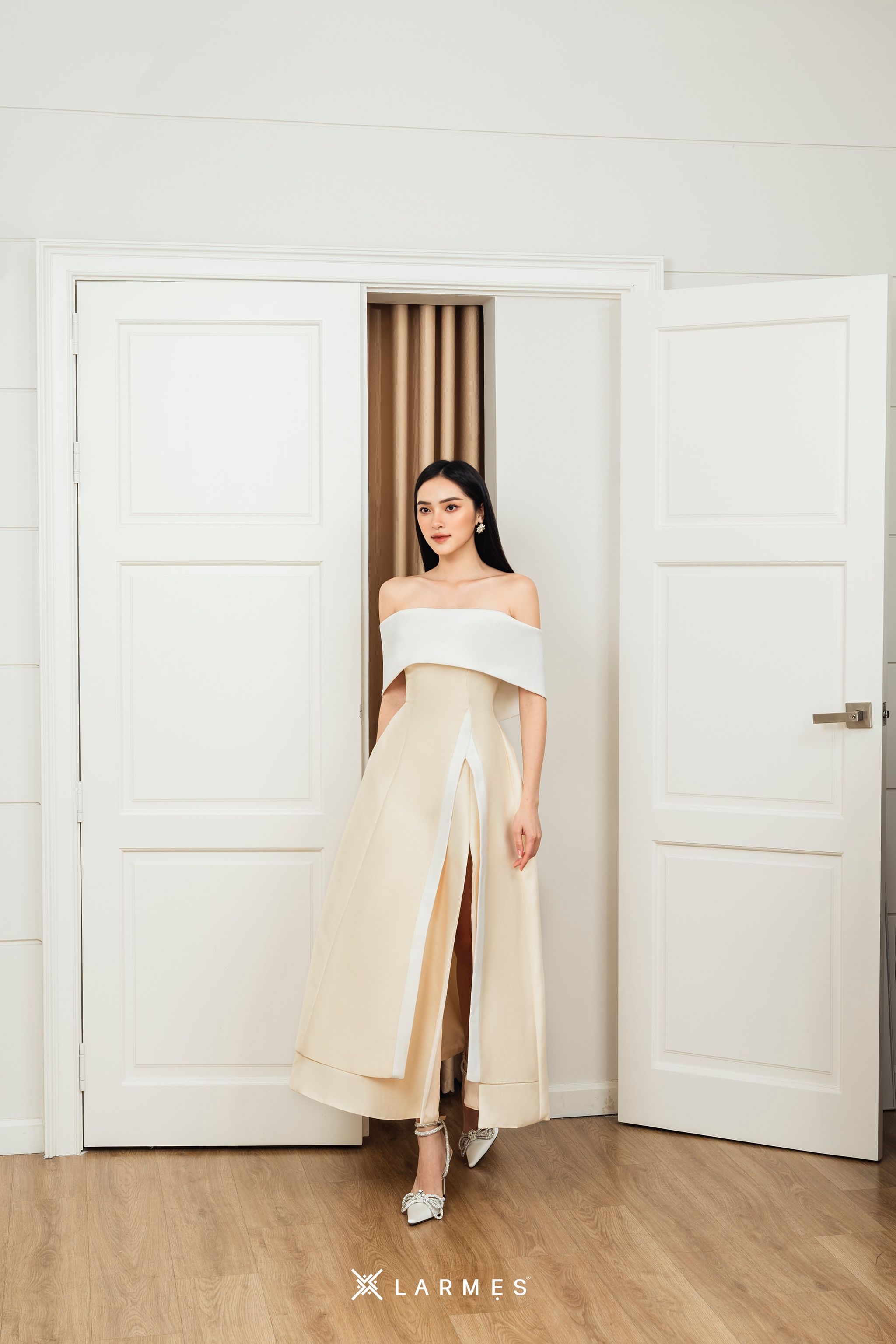 LARMES - Dakota Side Slit Dress