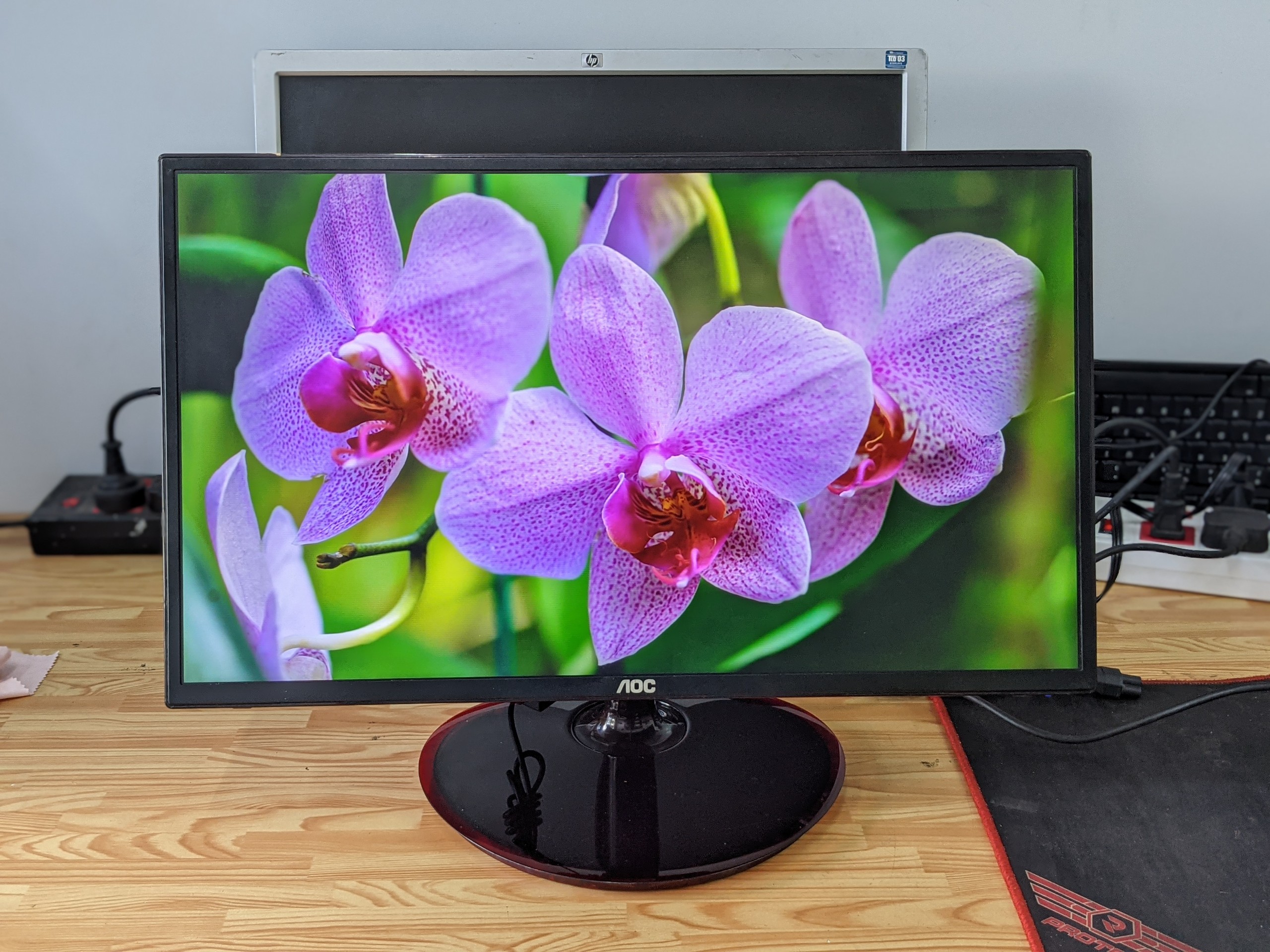 Màn Hình AOC E2261FW LED Full HD 21.5 inch LED