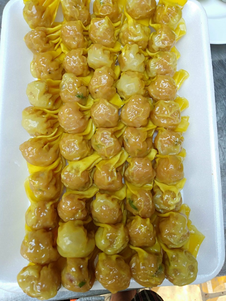 Hoành thánh thịt lá - khay 50 viên