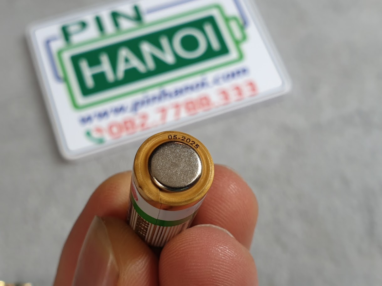 02 viên pin size N LR1 1.5V