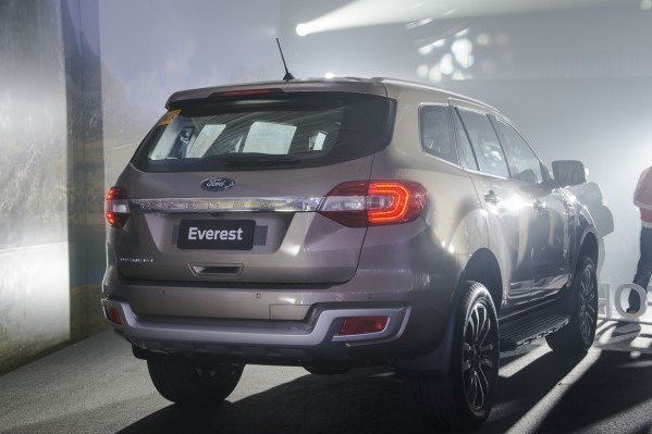 [HCM]Đèn cản sau trái ( bên tài xế ) Ford Everest 2015-2020