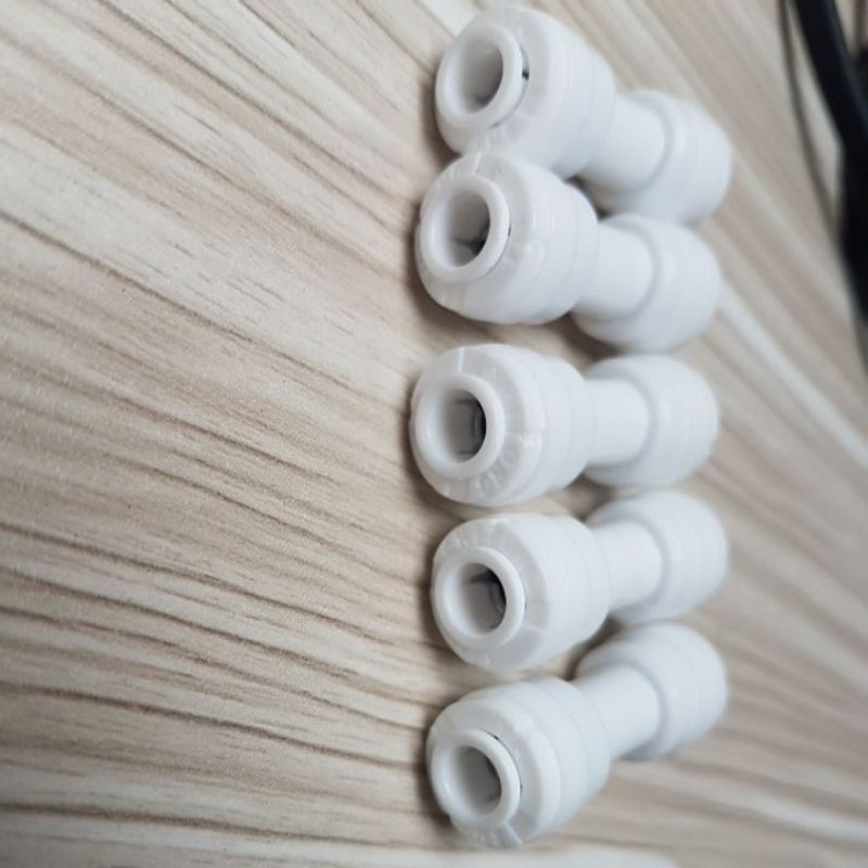 Cút nối thẳng nhanh phi 6-6 dùng cho máy lọc nước