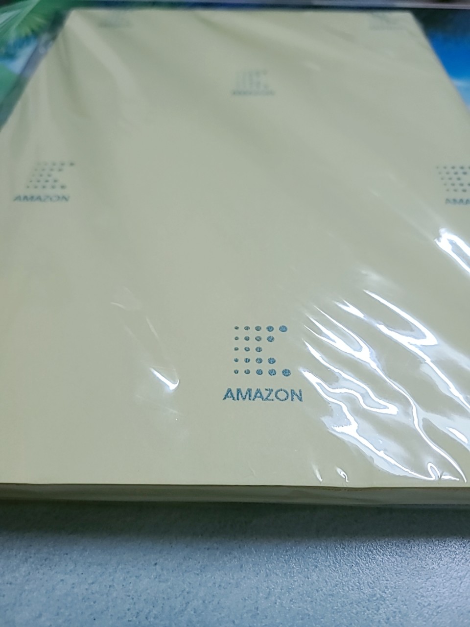 01 Tập Giấy Decal Đế Vàng Amazon A4 - Tập 100 Tờ