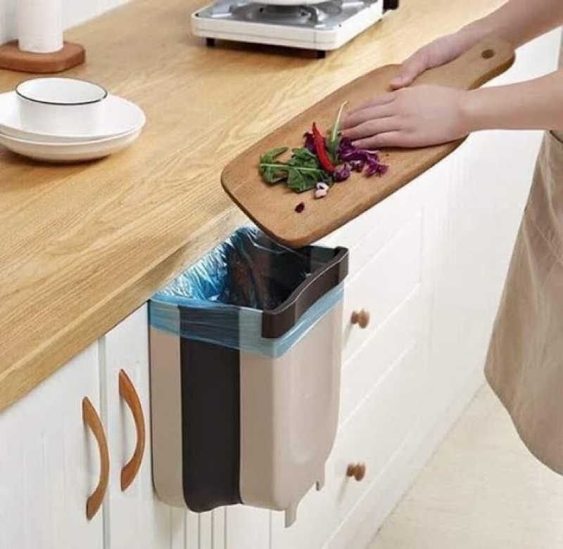 Thùng rác gấp gọn đa năng treo tủ bếp , sau ghế ô tô tiện dụng