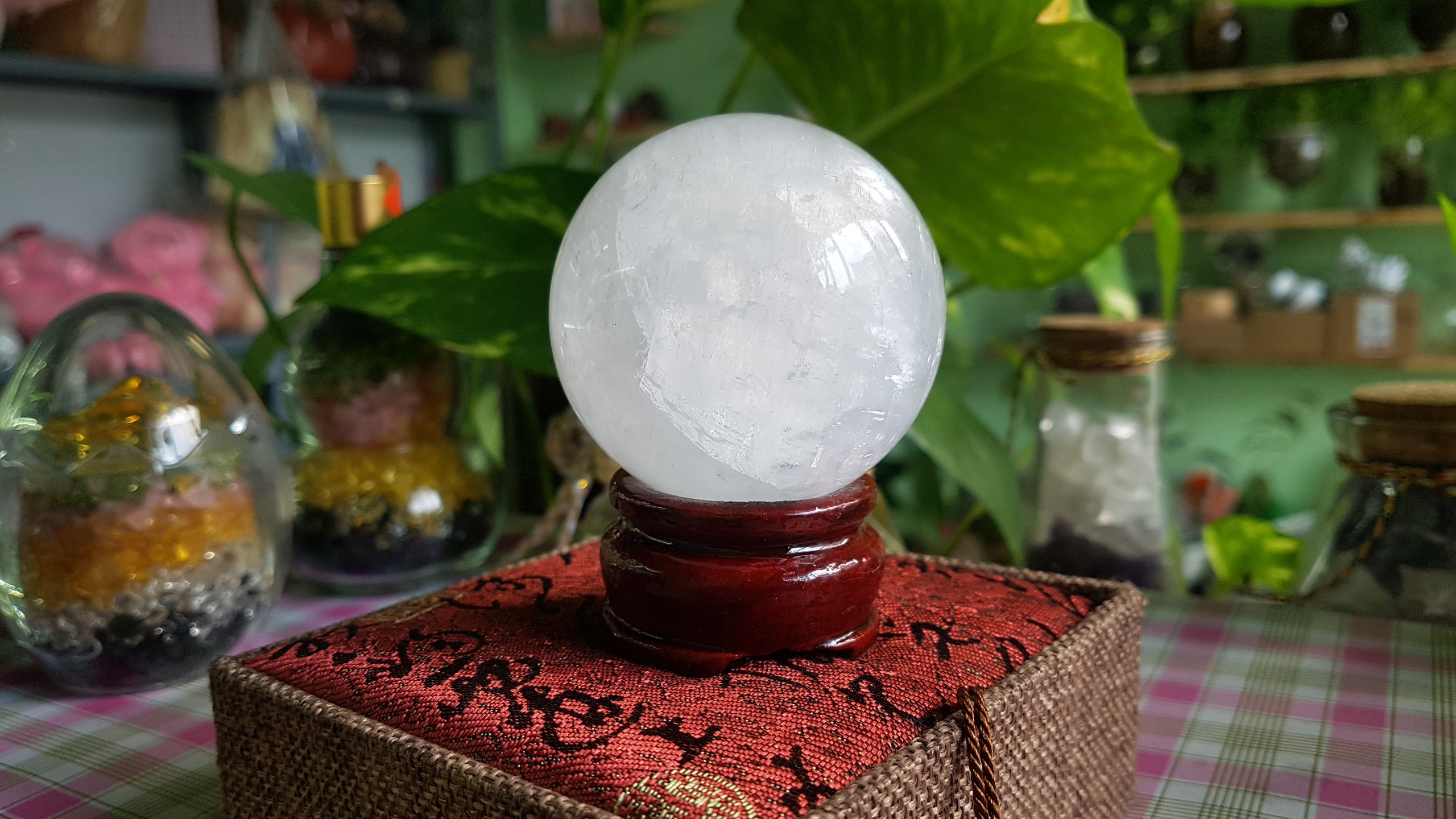 Cầu phong thủy thạch anh trắng