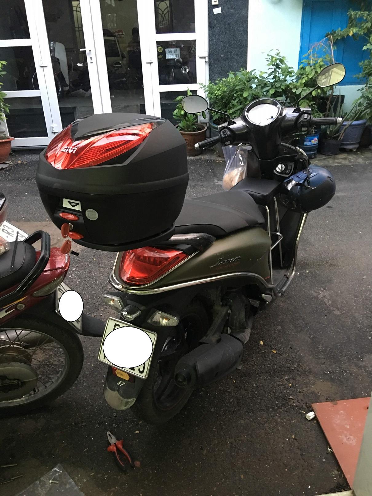 [HCM]Thùng givi E250N gắn cho xe Janus