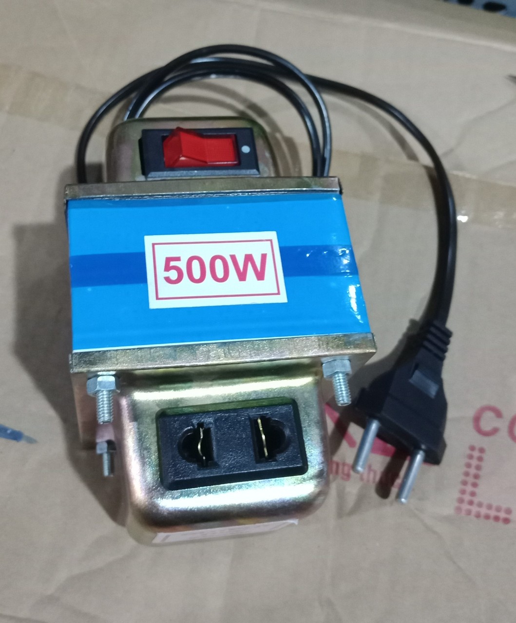 [HCM]Biến áp đổi điện 220v-110v. 500W