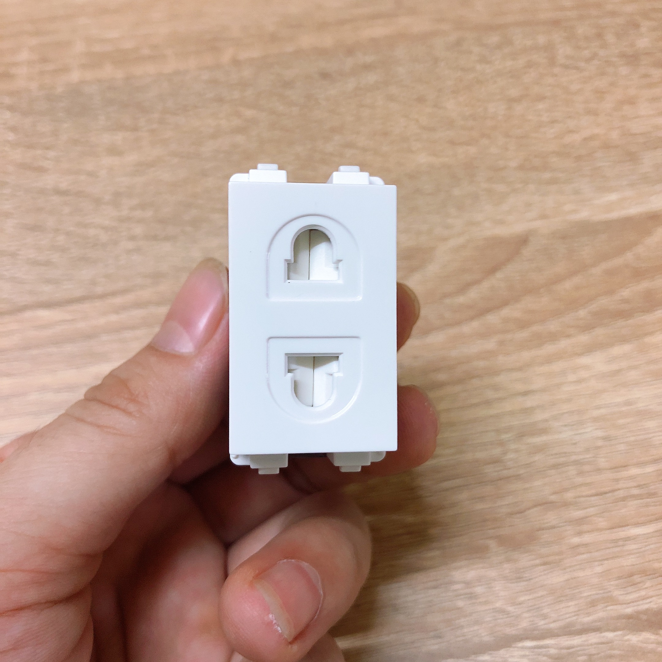 [HCM]Ổ cắm đơn A60 MPE