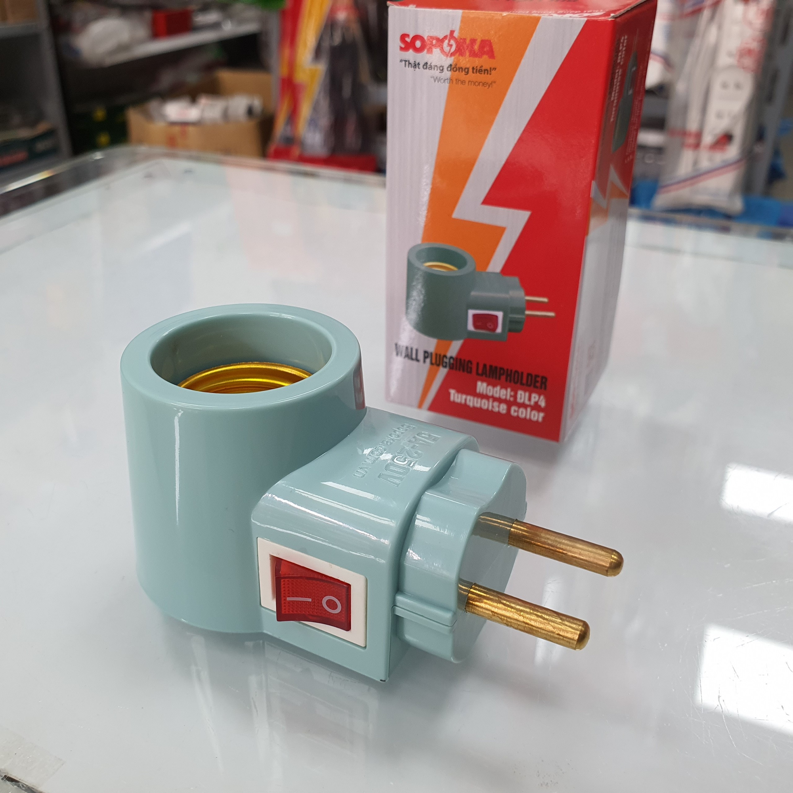 Đui đèn có công tắc liền phích cắm E27 SOPOKA (chỉ đui đèn)