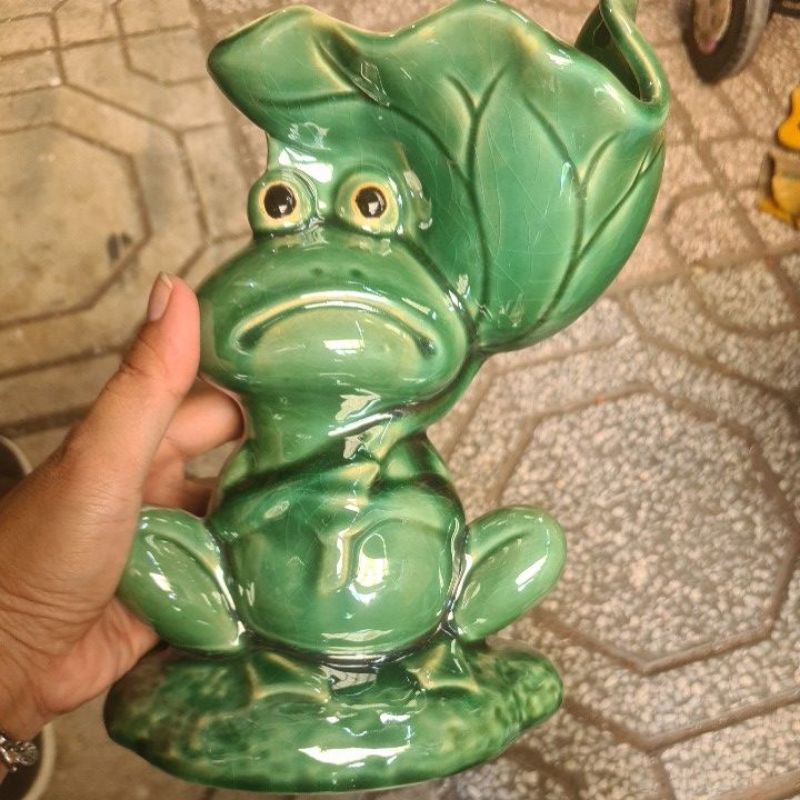 Chậu đất nung tráng men hình ếch