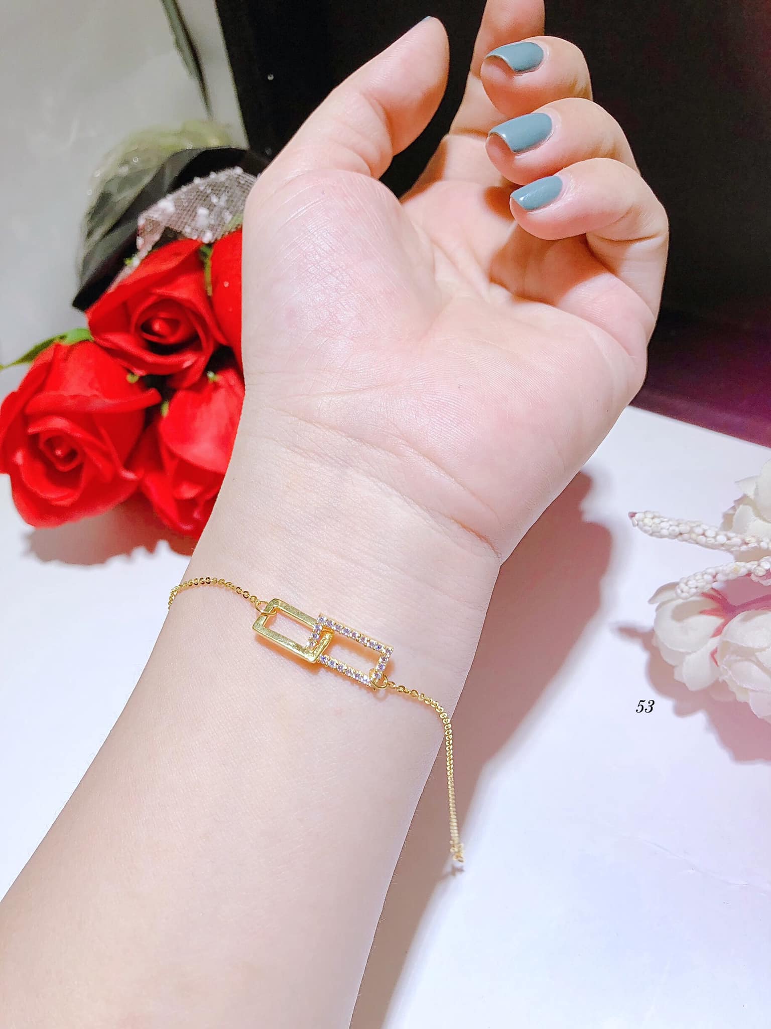 Lắc tay vàng 10k mặt hộp LTVBA05