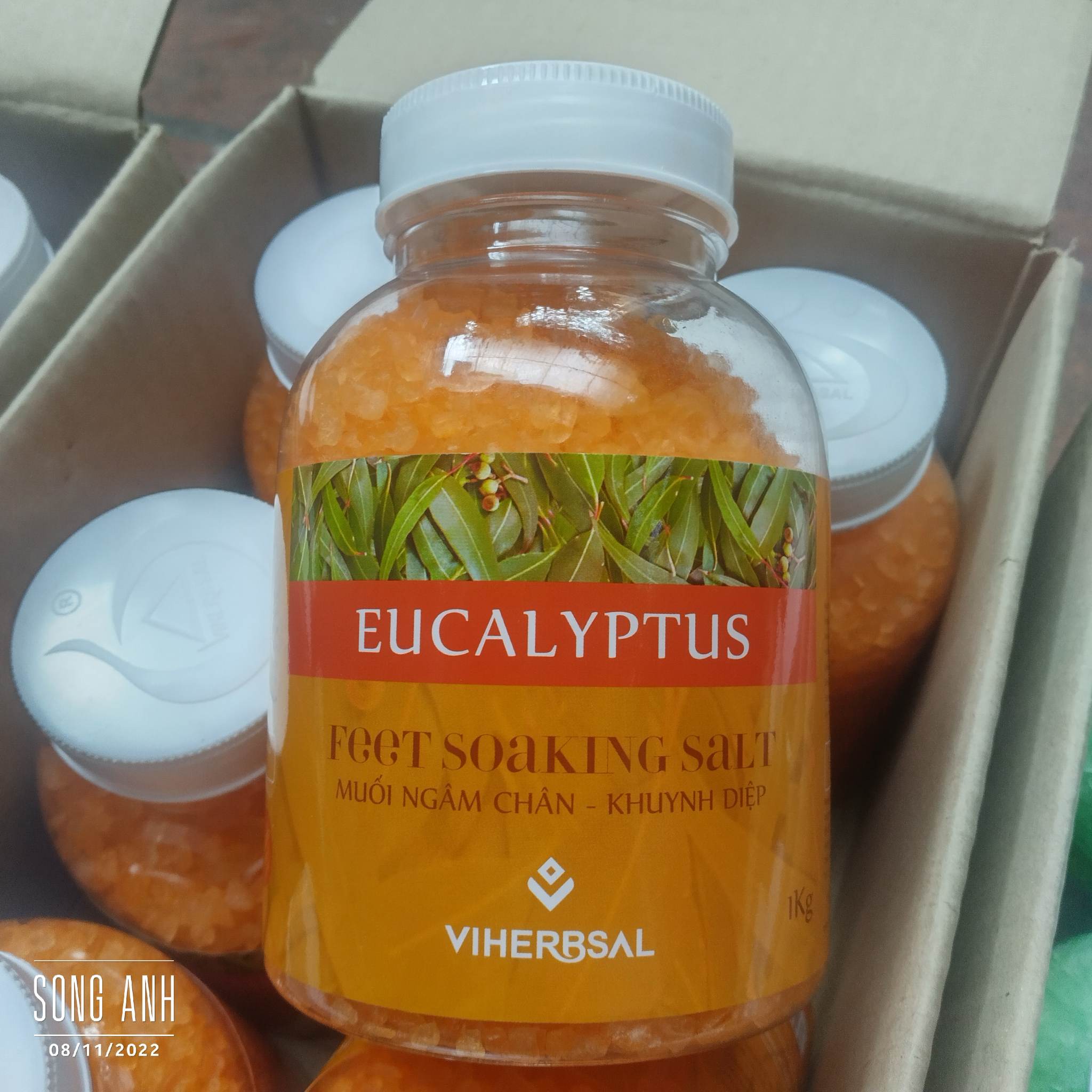 Muối ngâm chân, muối tắm thảo mộc Viherbsal lọ 1kg giúp tinh thần sảng khoái, giảm căng thẳng mệt mỏi.