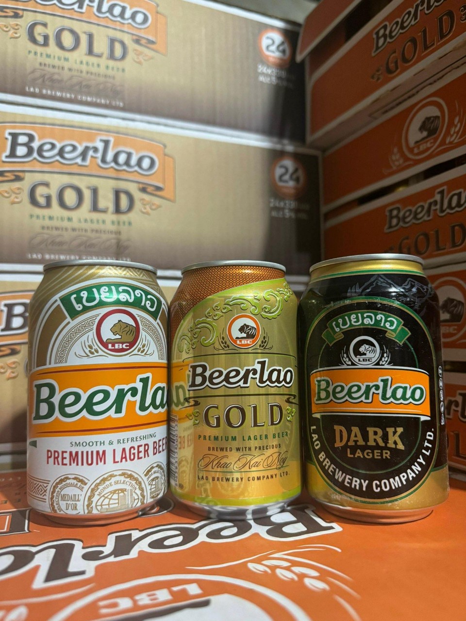 Beer Lào thùng 24 lon lào vàng,đen,gold 330ml(chuẩn bia lào)