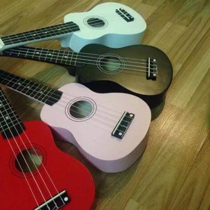 Đàn Ukulele Soprano Giá Rẻ 21 Inch.