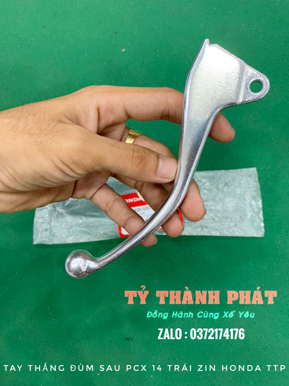 Tay thắng đùm sau PCX 14 Trái (Cây)