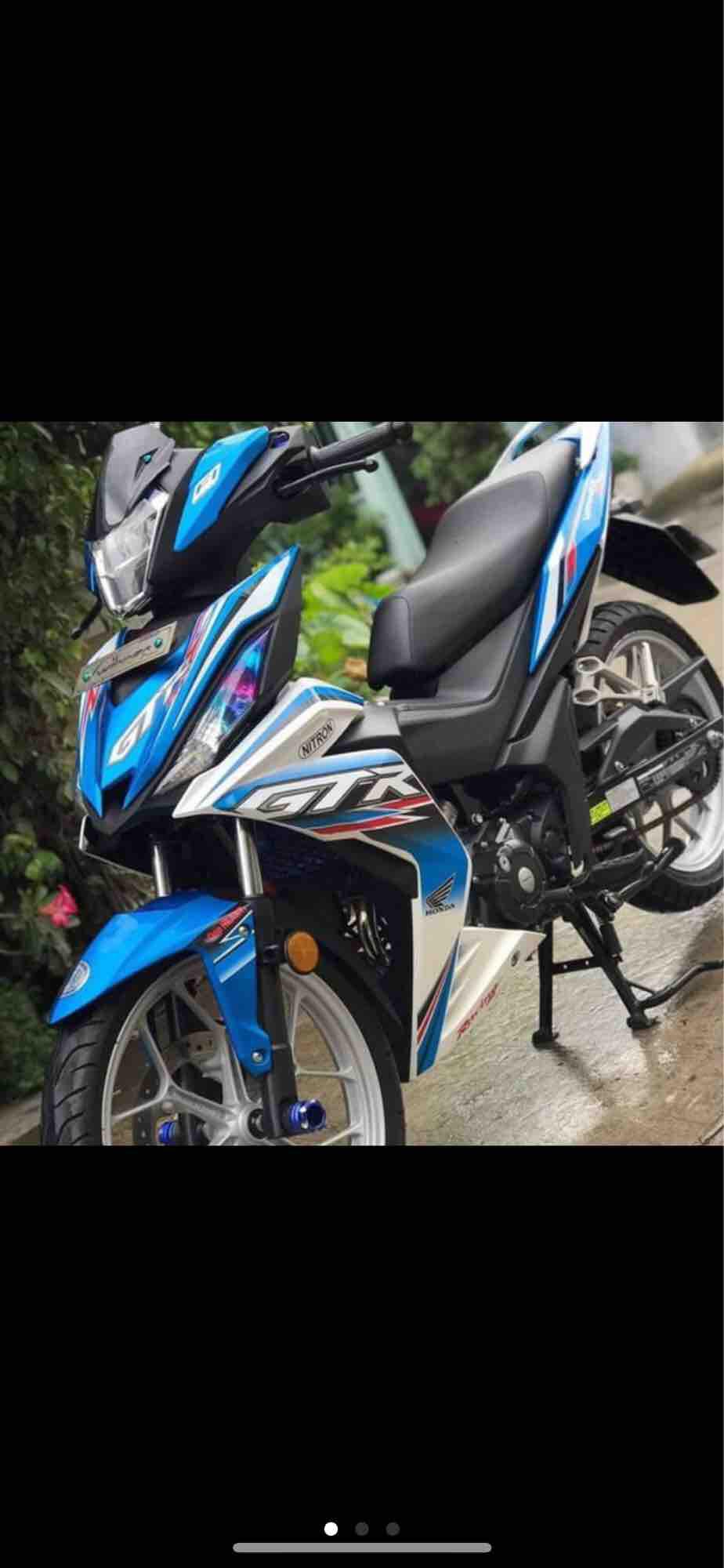 Tem rời winner GTR trắng xanh