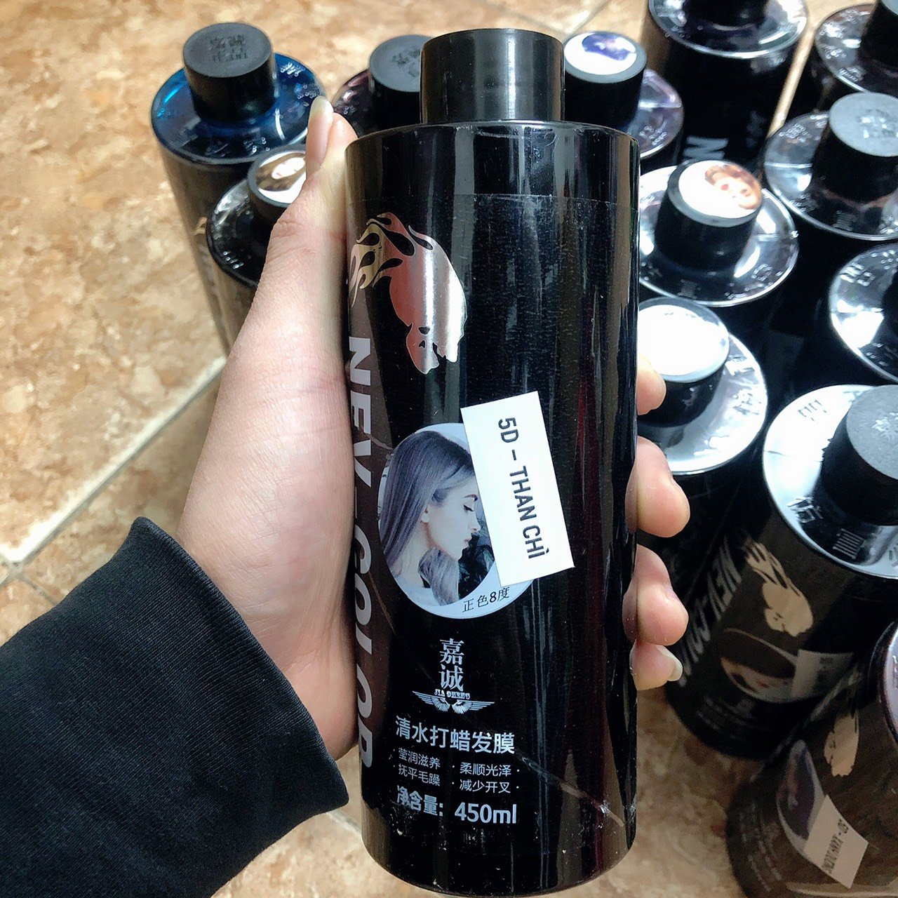 Thuốc nhuộm màu than chì bằng màu phủ bóng 450ml