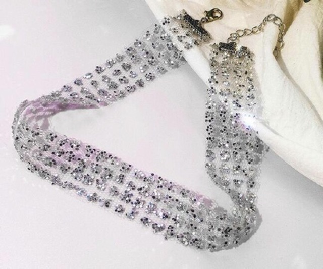 Vòng cổ choker nhũ lấp lánh