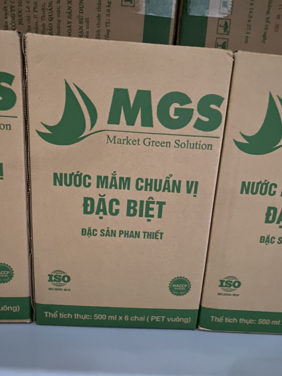 Nước mắm cá cơm truyền thống