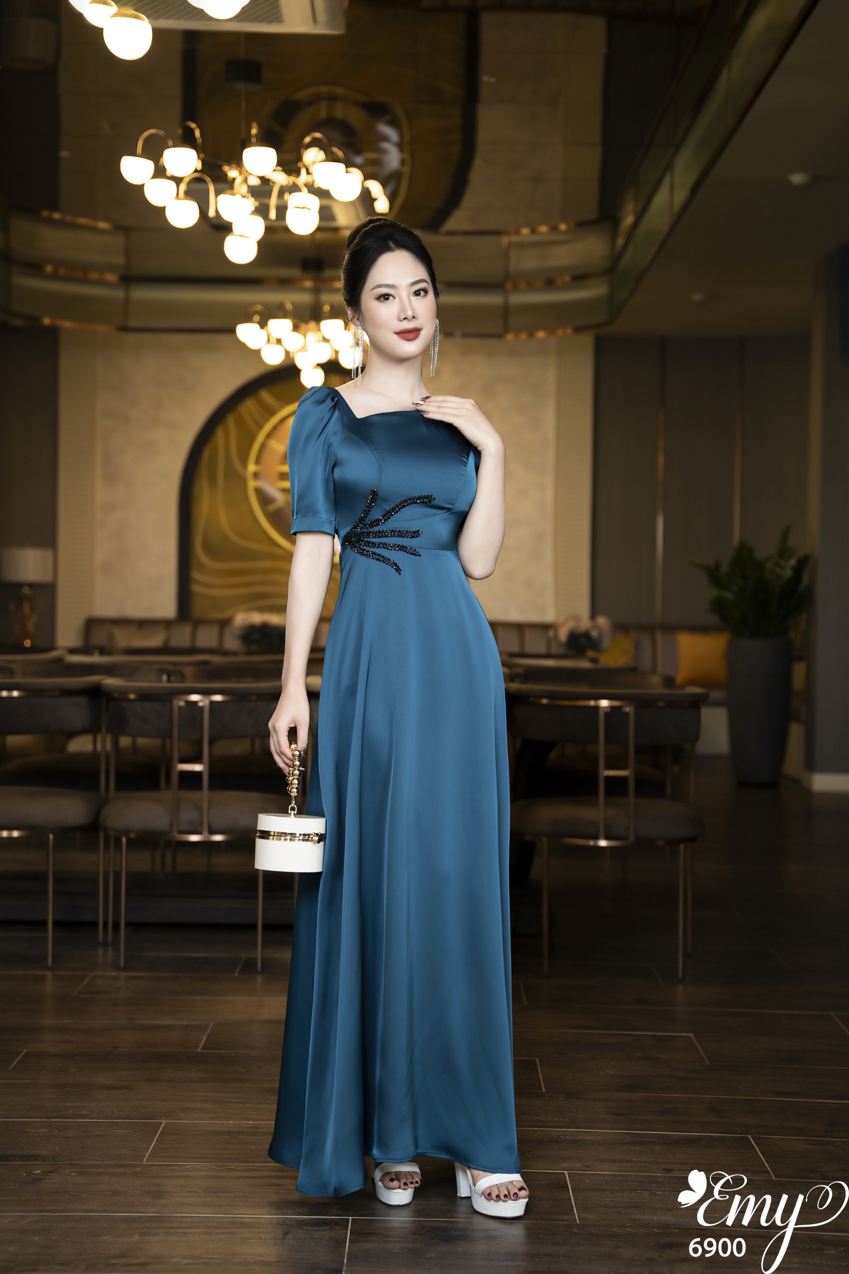 Đầm EMY EM6900 Dạ Hội Xanh Cổ Lệch