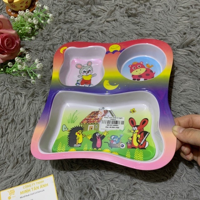 Khay cơm 3 ngăn fataco cho bé