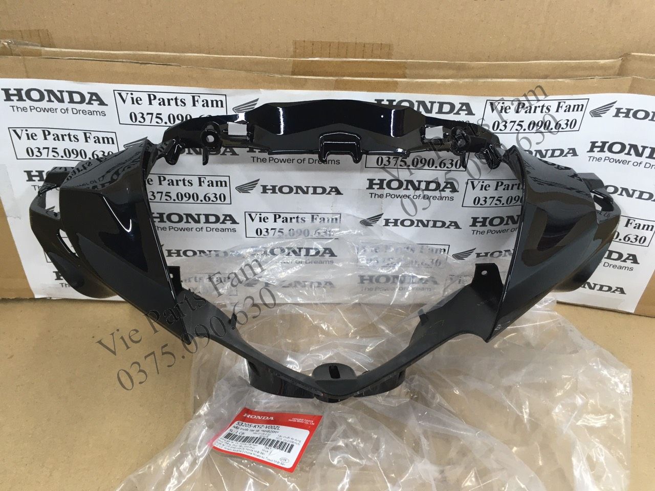 Nắp trước tay lái, ốp đầu trước future 125 2011-2017 màu đen bóng, hàng din honda mới 100%