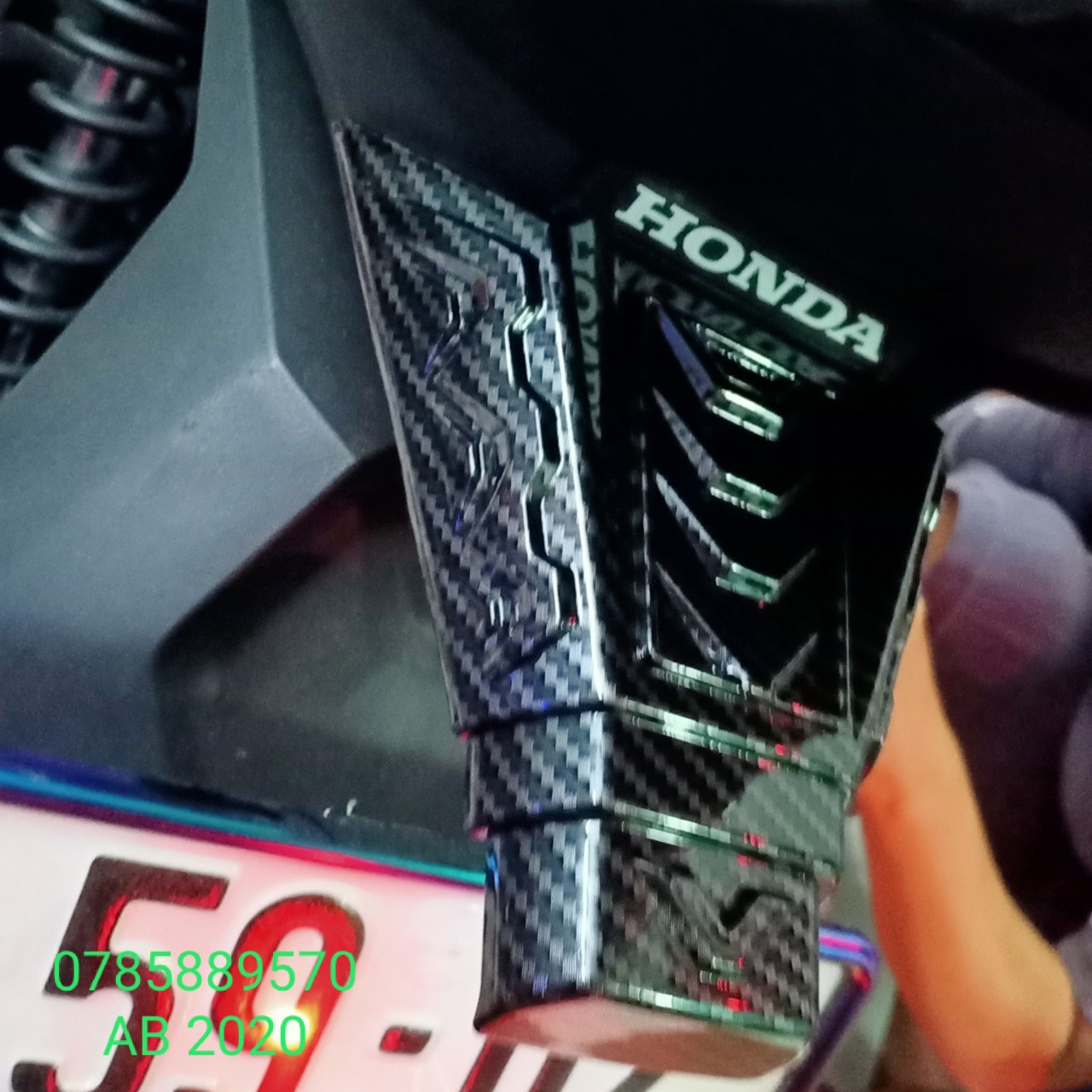 ỐP CÓC ĐÈN XE AIR BLADE 2020-2023 CARBON