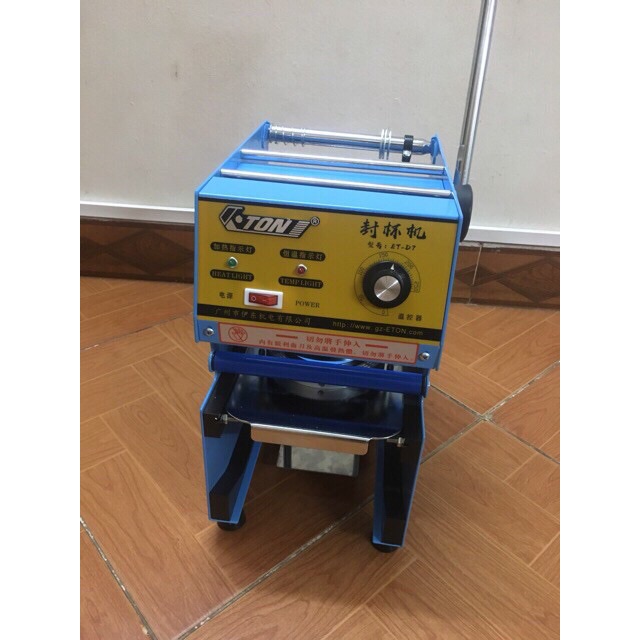 Máy dán miệng cốc , dán ly trà sữa eton d7 cốc 700ml trở về