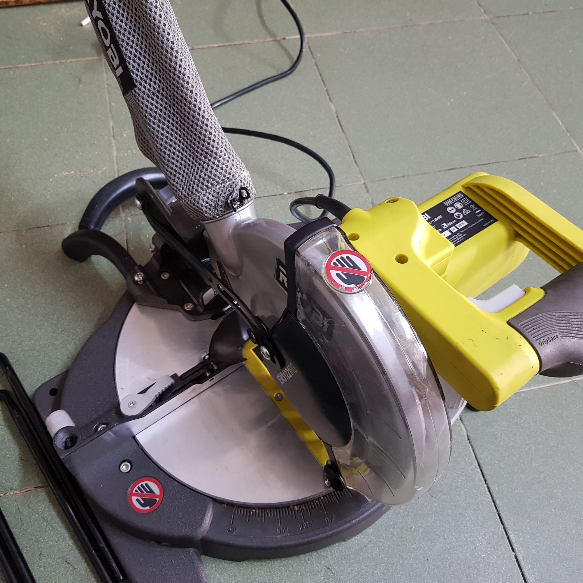 Cưa góc Đa năng Ryobi Nhập Úc