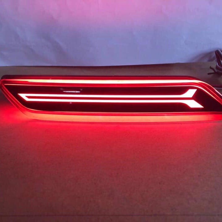 Đèn led gầm cản sau xe toyota innova 2016-2022