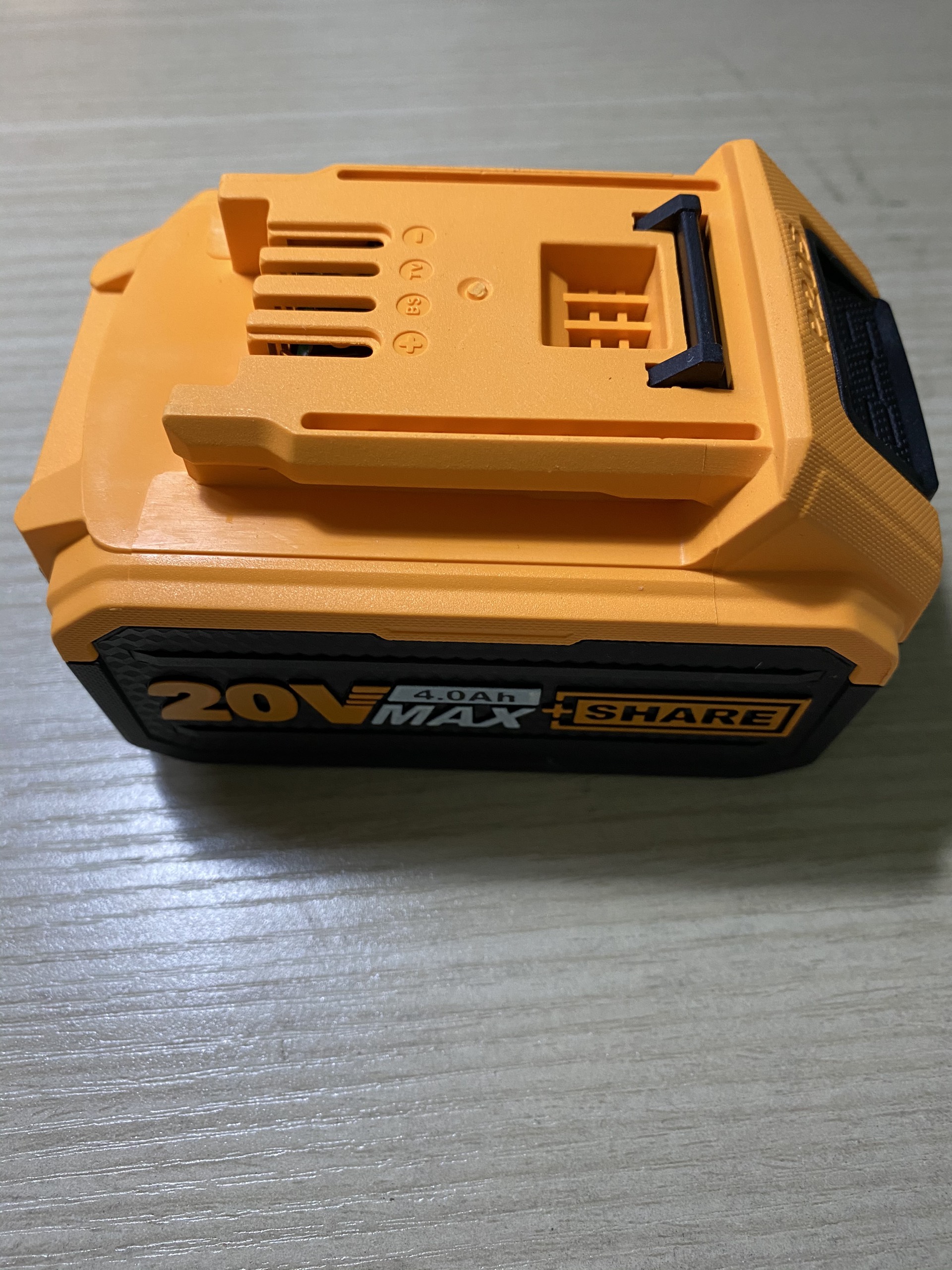 [HCM]Pin Lithium 20V - 4Ah Ingco FBLI2002