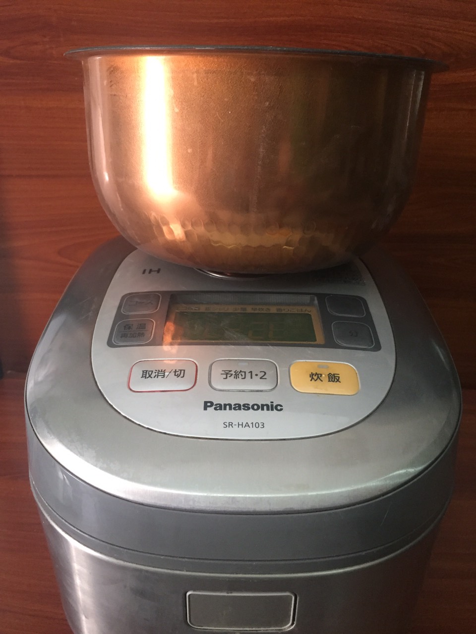 Nồi cơm nội địa Nhật PANASONIC SR-HA103 (1.0L) (2011)