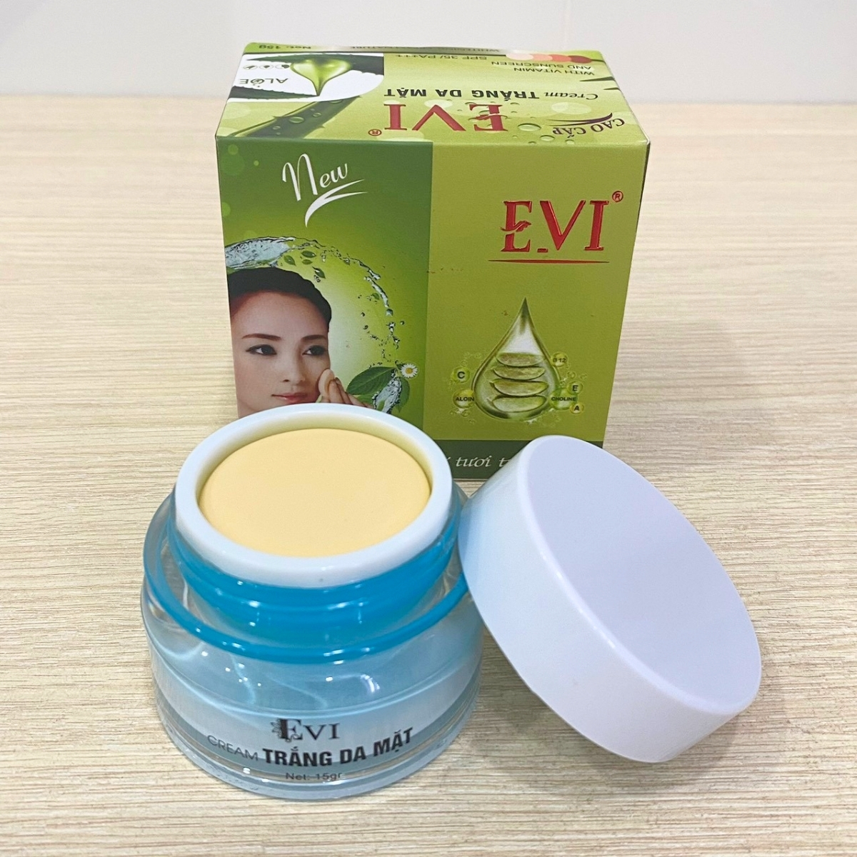 Kem dưỡng trắng da mặt EVI (15g)