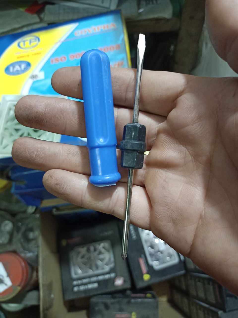 Tua vít 2 đầu 3ly