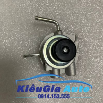 Bơm tay Ford Everest 2005-2013 WL8113ZA0