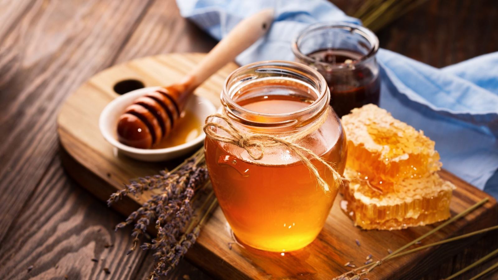 Chai mật ong rừng nguyên chất 500ml