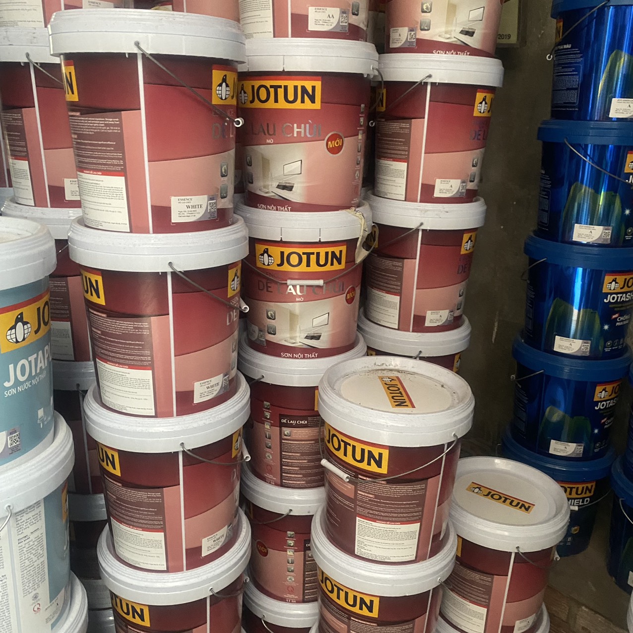 Sơn JOTUN Dễ lau chùi màu trắng